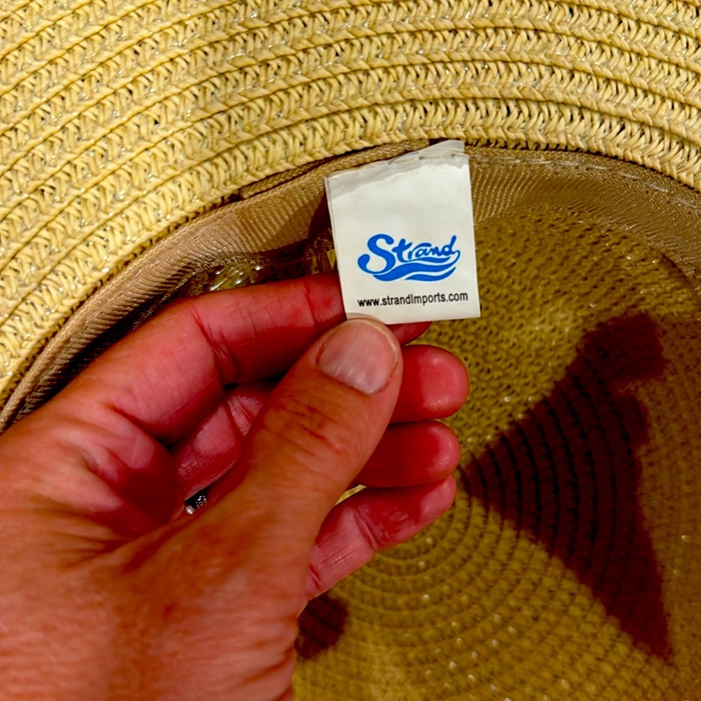 Beach hat - Picture 4 of 4